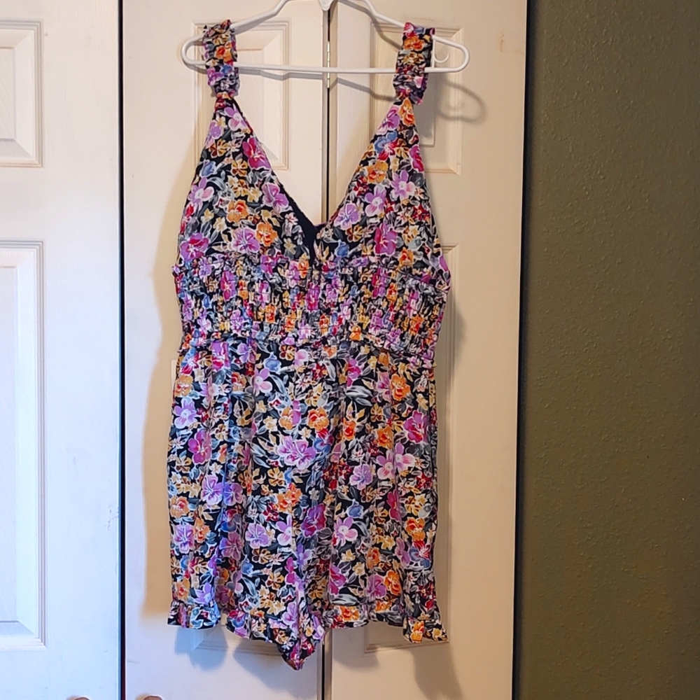 Floret Studios black/pink floral women's romper size XL, NWT